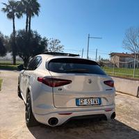 Alfa Romeo Stelvio 2.0 Q4 280cv Veloce TI