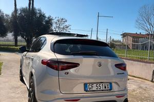 Alfa Romeo Stelvio 2.0 Q4 280cv Veloce TI