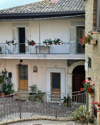 Casa centro storico Montefino