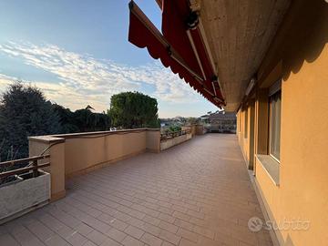 Appartamento di 188 m² con 5 locali e box auto dop