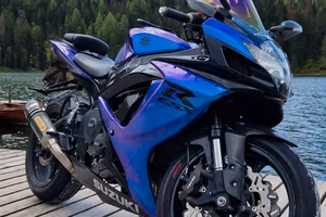 Suzuki gsxr 750 k7