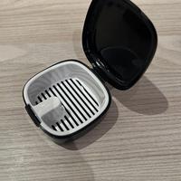 Porta apparecchio dentale con griglia e coperchio