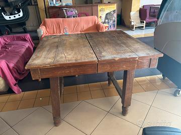 Tavolo d’epoca