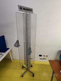 Espositore girevole con ganci