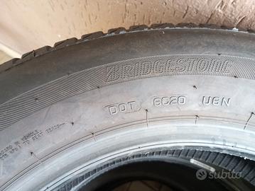 4 gomme 205/60/16 contenital .