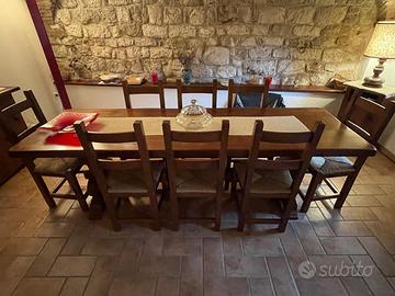 Tavolo rustico in legno massello