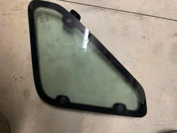 Vetri laterali posteriori  Freelander 96-2006