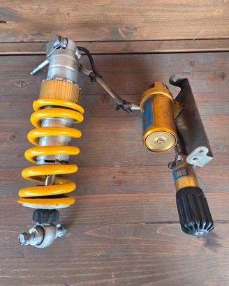 Mono ammortizzatore Öhlins usato su honda vfr 1200