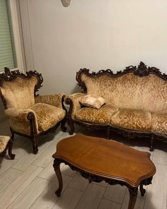 Divano e poltrone stile barocco