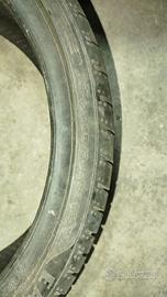 Pneumatici Continental e Goodyear