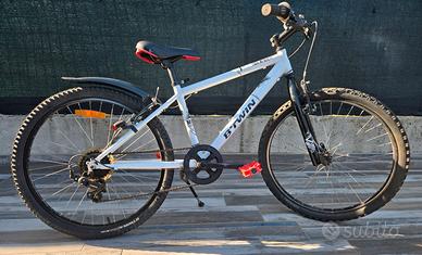 Bicicletta rockrider 300 24'