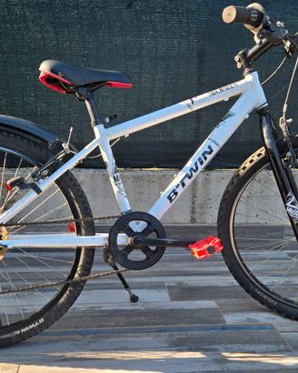 Bicicletta rockrider 300 24'