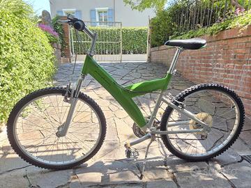 MOUNTANBIKE 