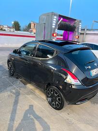 Lancia Ypsilon S
