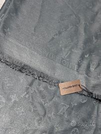 Foulard louis vuitton