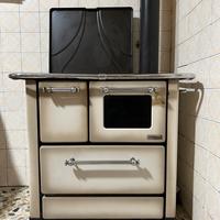 Stufa a legna La Nordica