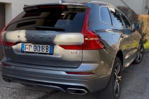 VOLVO XC60 R-DESIGN