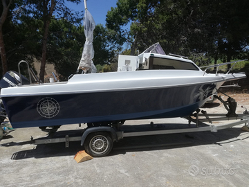 Semicabinato motore 4 tempi e carrello omologato