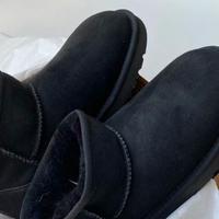 Stivale UGG Classic Ultra Mini nero EU37