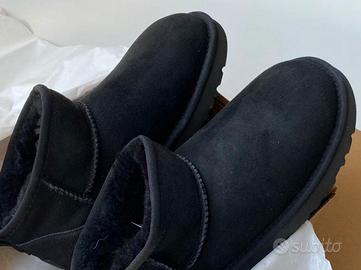 Stivale UGG Classic Ultra Mini nero EU37