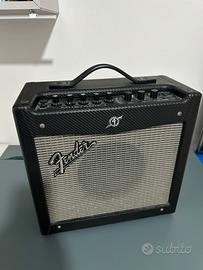 Amplificatore Fender Mustang 1