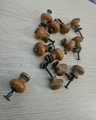 pomelli per mobili