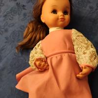 Bambola Sebino a carica manuale.