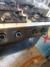 Cucina professionale 4 fuochi