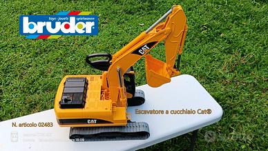 BRUDER Escavatore a cucchiaio Cat®
