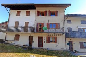 TIPICA CASA IN CORTE A 10 MINUTI DA TOLMEZZO