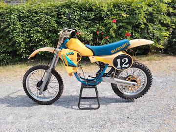 Suzuki RM 125 - 1981