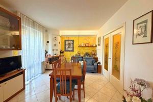 Appartamento di 88 m² con 5 locali e box auto dopp