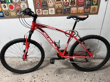 Mountain Bike 26" SBK Man 18V Rossa