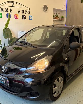 Toyota Aygo 1.0 5 porte Now 12 MESI DI GARANZIA
