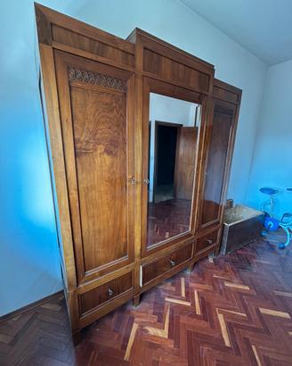 Armadio antiquariato