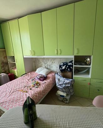 Mobili e letto cameretta