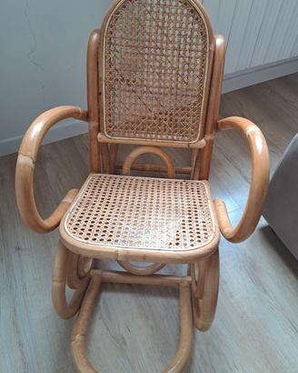 Sedia a dondolo per bambini in bambù