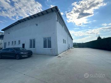 Rif.RI498| capannone san floro