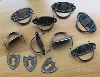 8 antiche maniglie in ottone -