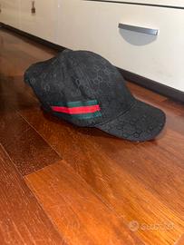 Cappello della Gucci falso