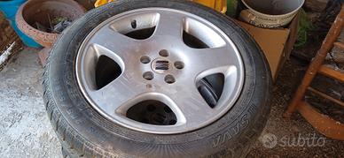 cerchi in lega più gomme Seat leon