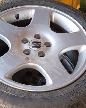 cerchi in lega più gomme Seat leon
