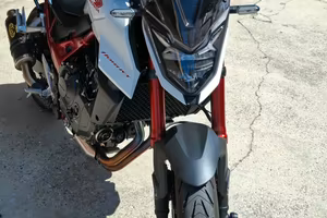Honda Hornet cb 750