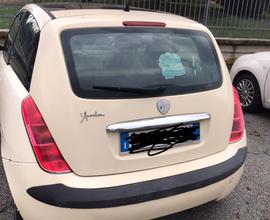Lancia Y