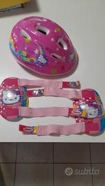 caschetto e ginocchiere hello kitty
