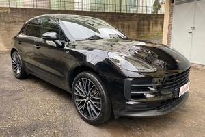Porsche Macan 2.0 tetto poanoramico !