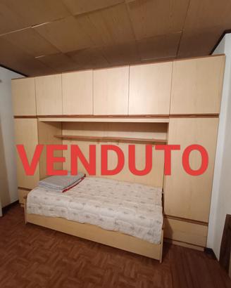 cameretta 2 letti con armadio a ponte