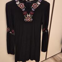 Abito tubino nero con ricami taglia 42