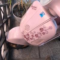 Vespa a batteria Peg Perego come nuova