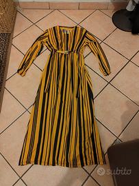Vestito lungo a righe gialle e nere